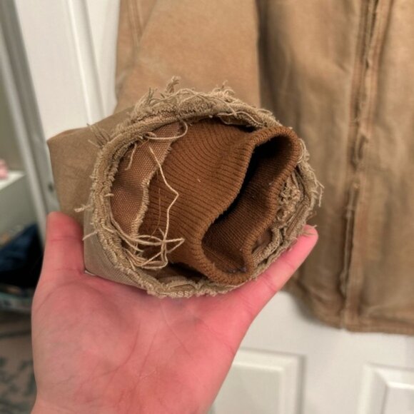 Distressed Hooded Carhart Lined Sherpa Work Jacket - Picture 11 of 12